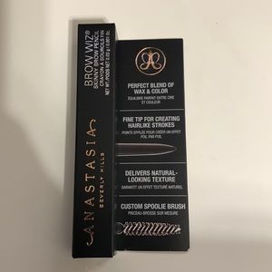 Travel/sample Anastasia Beverly Hills Brow Wiz in Dark Brown